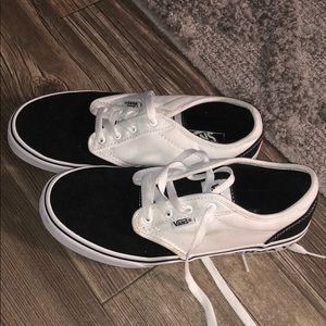 Boys Vans sz 5